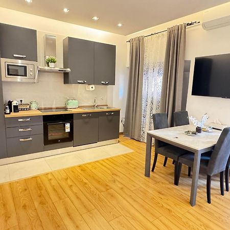 Apartmán Sweet House Via Dei Gracchi Řím Exteriér fotografie